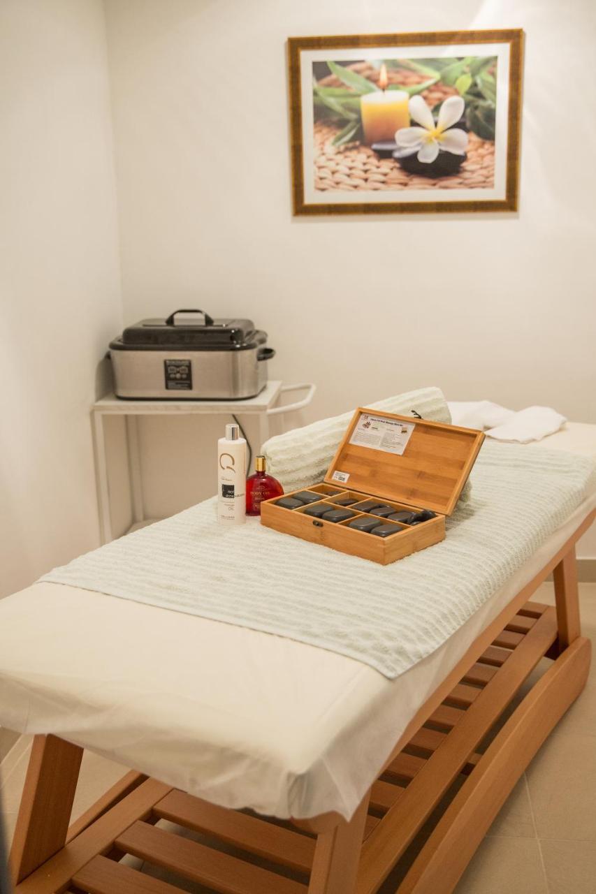 Hotel Ana Lux 4*